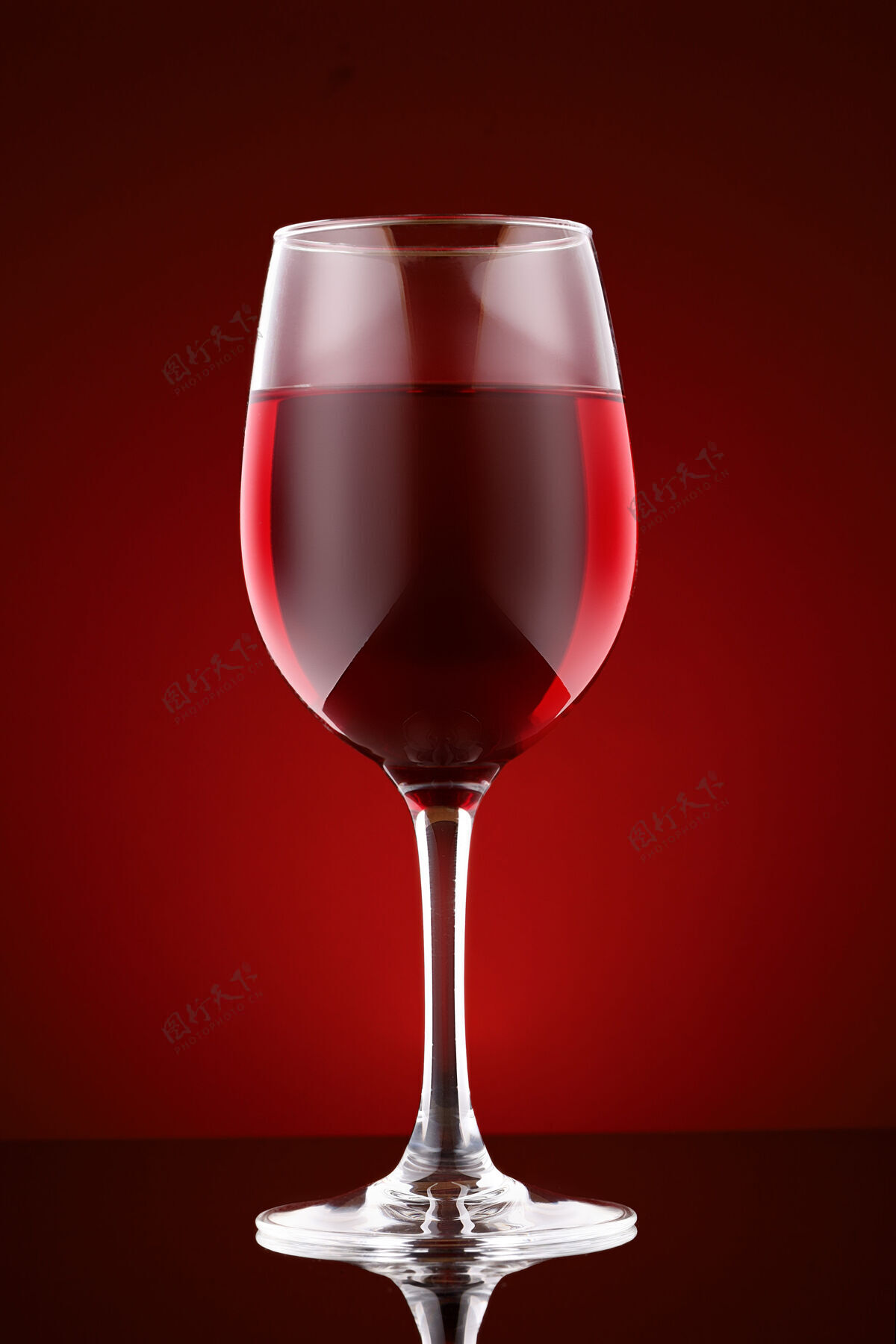 勃艮第一杯红酒就一杯红酒葡萄酒酒精酒庄