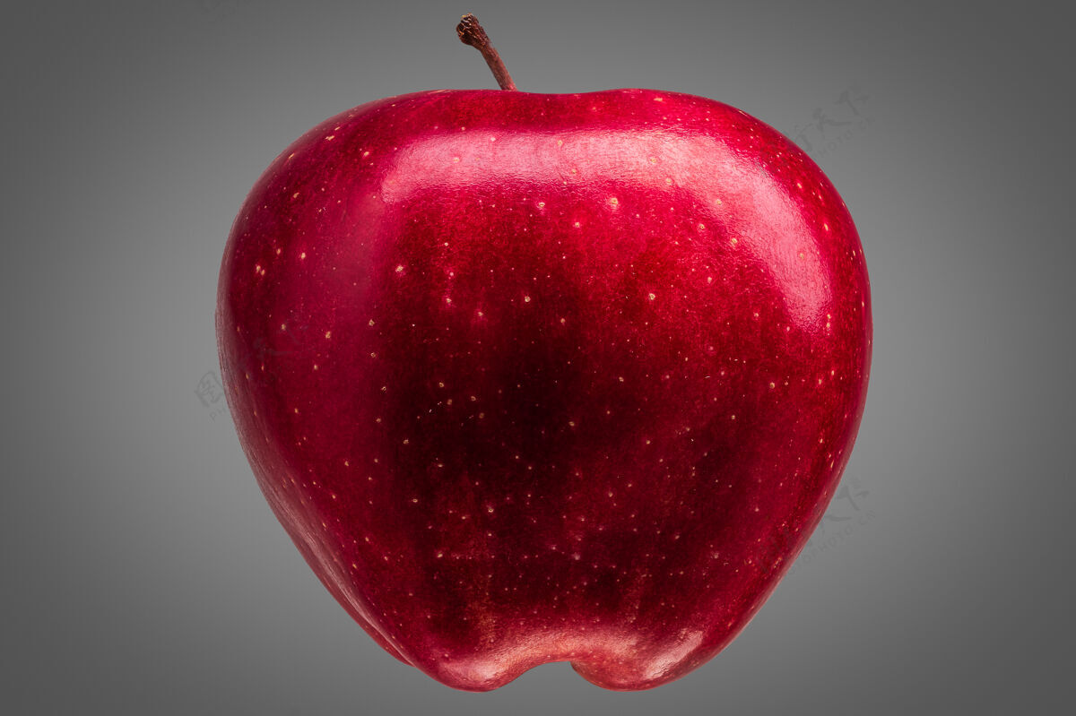 水果一个美味的红苹果孤立和闪亮的倒影卡路里健康成熟