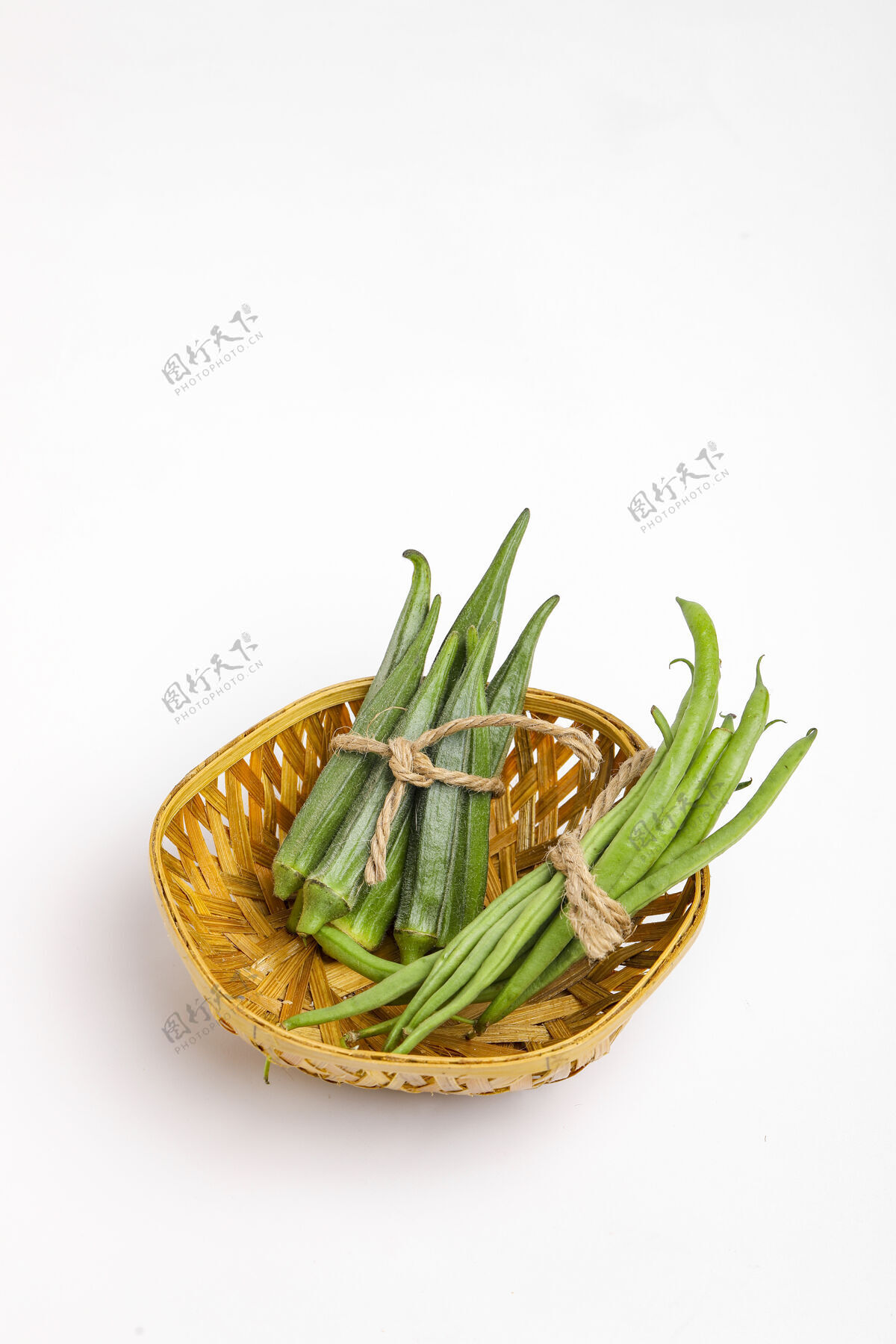 民族普通豆荚和秋葵 切片豆类花园