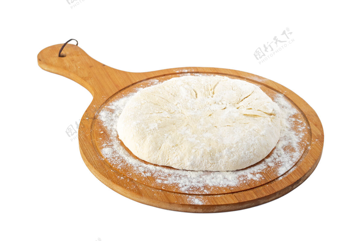 小吃格鲁吉亚传统食品面团在白色的木盘上放着卡查普里菜单糕点面包