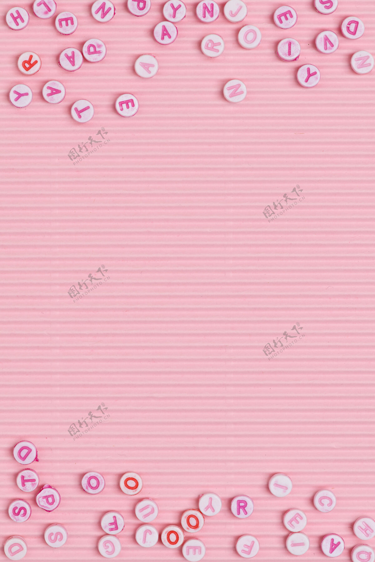 粉彩字母珠子边框粉色背景字母少女可爱