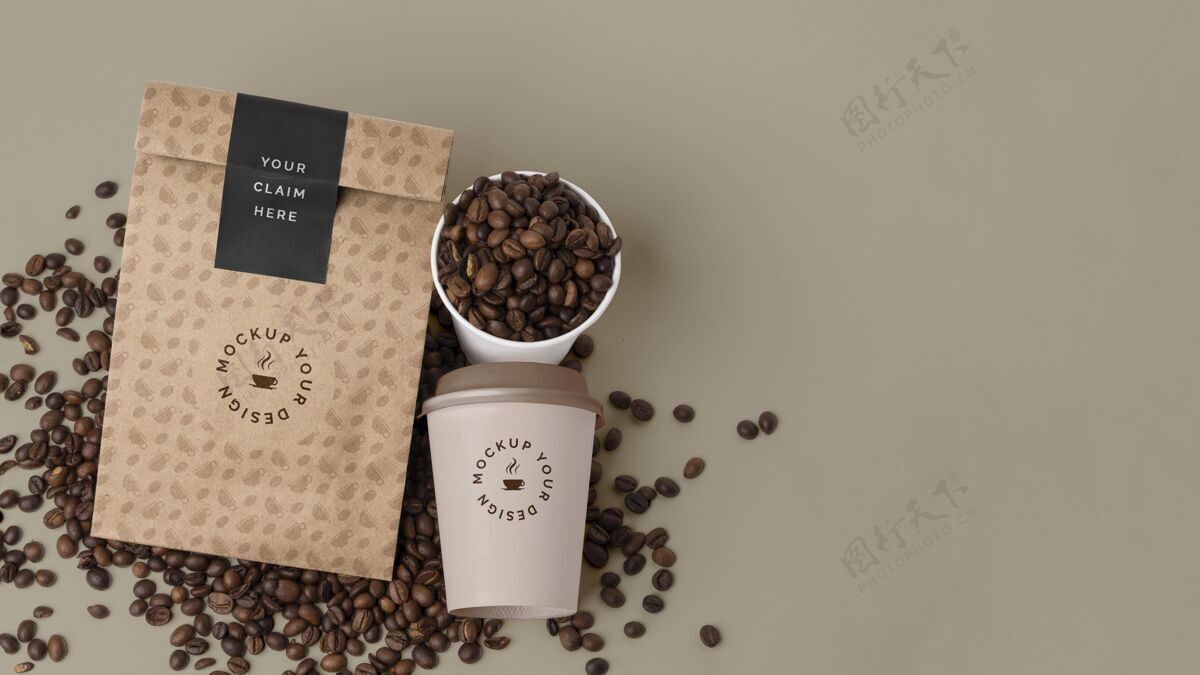 咖啡咖啡用塑料杯和纸袋模型商标模型商标