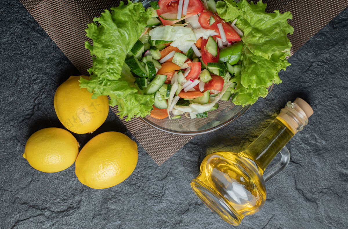 配料健康的蔬菜沙拉新鲜和柠檬 油高品质的照片黄瓜餐厅素食