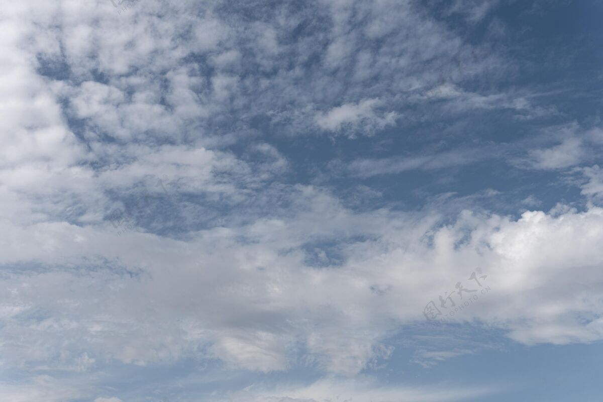 自由蓝天白云自然风空气